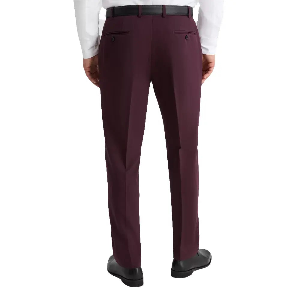 Slim fit maroon formal trousers crafted from premium suiting fabric